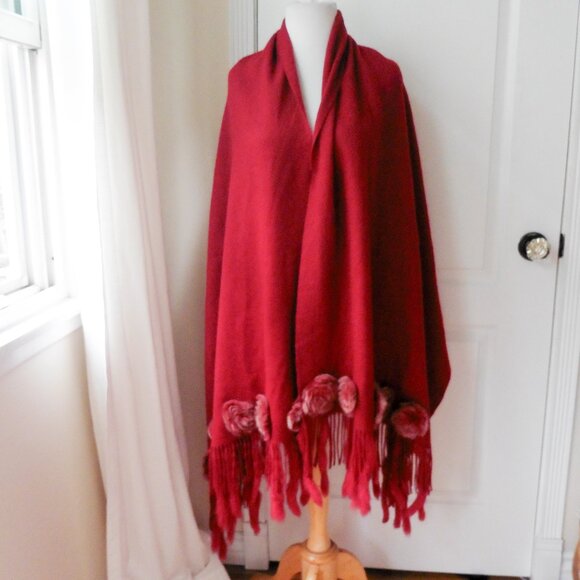 Luxurious 100% Cashmere Red Pashmina with Fur Trim Wrap Shawl - Picture 1 of 6